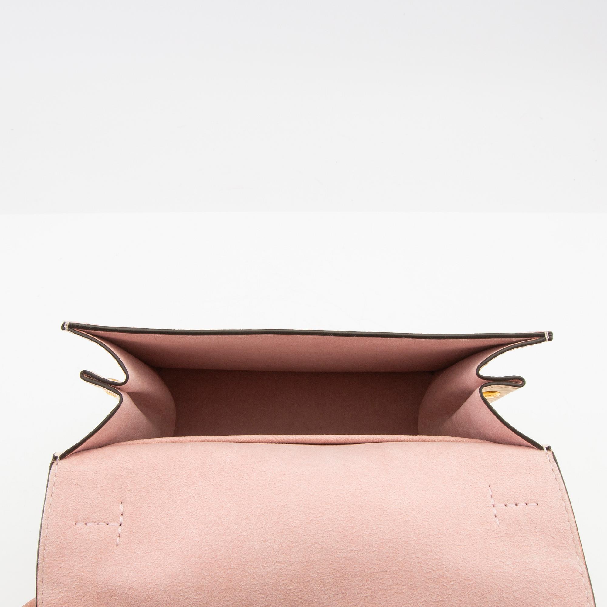 Louis Vuitton,