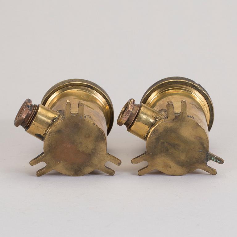 NÖDBELYSNNING, ett par, 1900-tal.