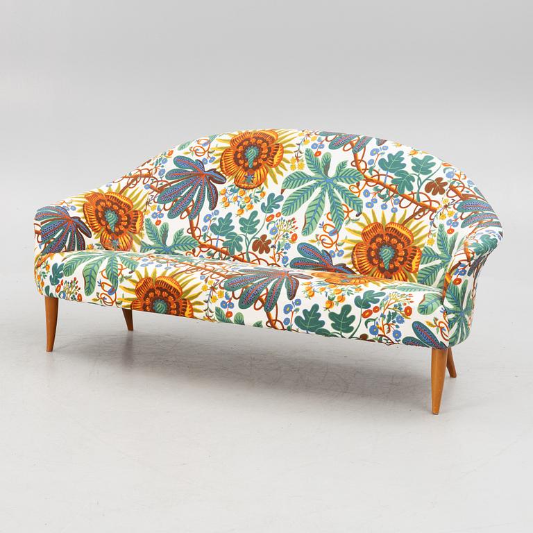 Kerstin Hörlin-Holmquist, a 'Paradiset' sofa, Triva, Nordiska Kompaniet, Sweden.