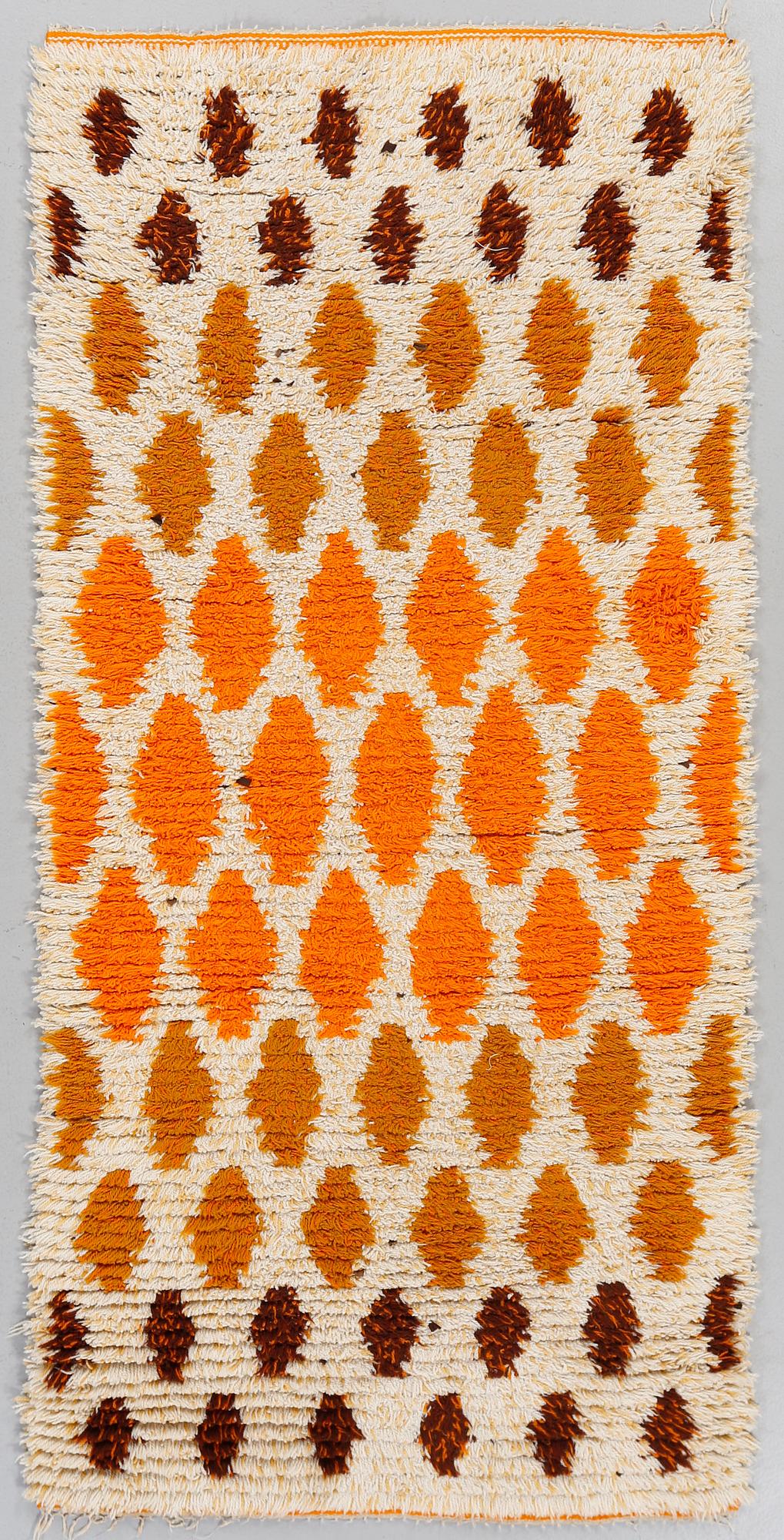 MATTA, troligen Nordafrika, 206 x 98 cm.