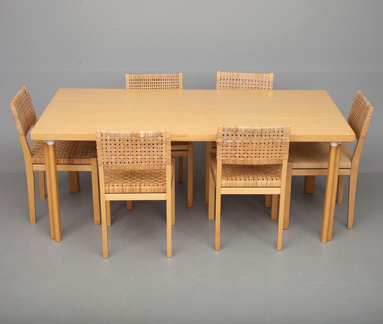 MATBORD H92, Alvar Aalto, samt 4+2 st STOLAR 615, Aino Aalto, Artek.