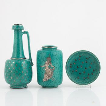Wilhelm Kåge, vaser 2 st samt fat, "Argenta", Gustavsberg, 1900-talets mitt.