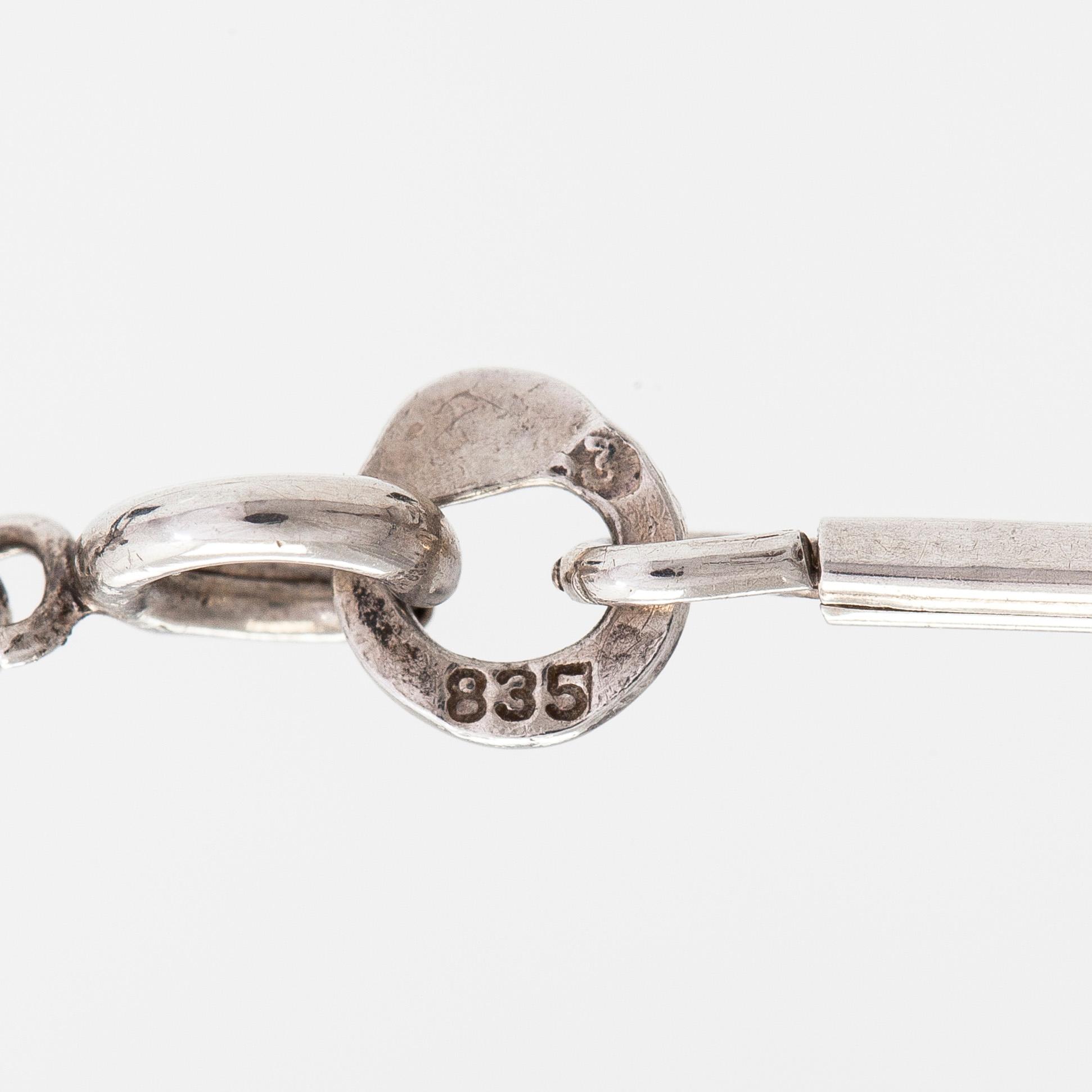 Björn Weckström, hänge "Nuggetdroppen", sterlingsilver, guld och akryl, Lapponia med kedja i silver.