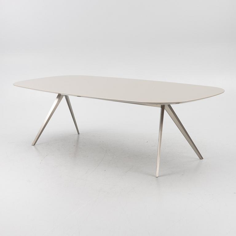 Antonio Citterio, dining table "Zefiro", Flexform, Italy, contemporary.