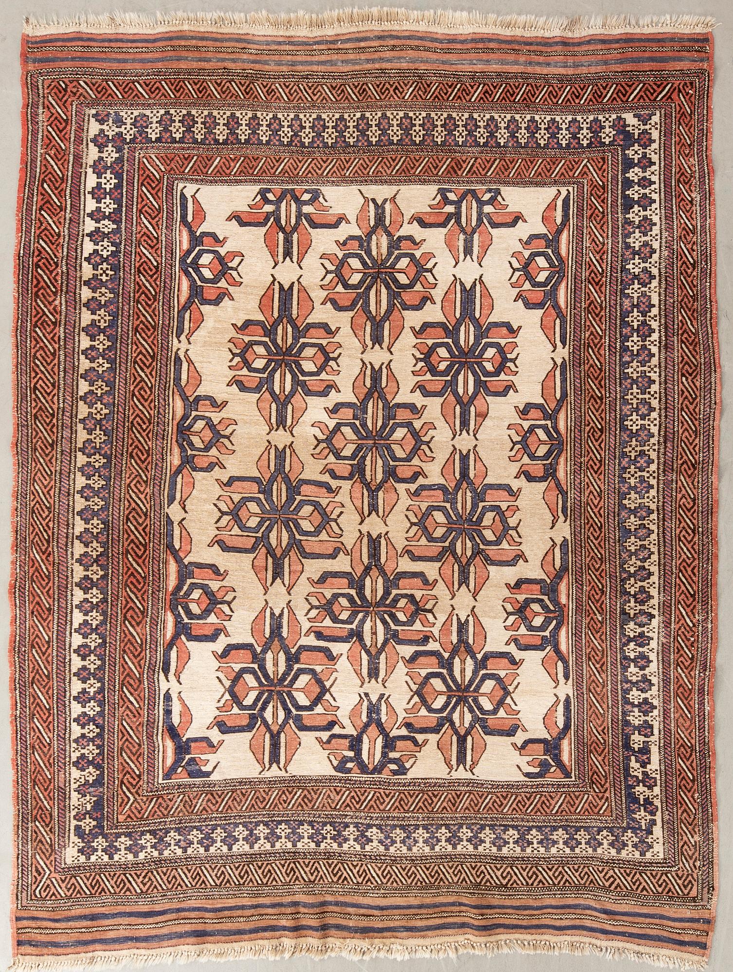 Carpet, Oriental semi-antique/antique, approx. 263x210 cm.