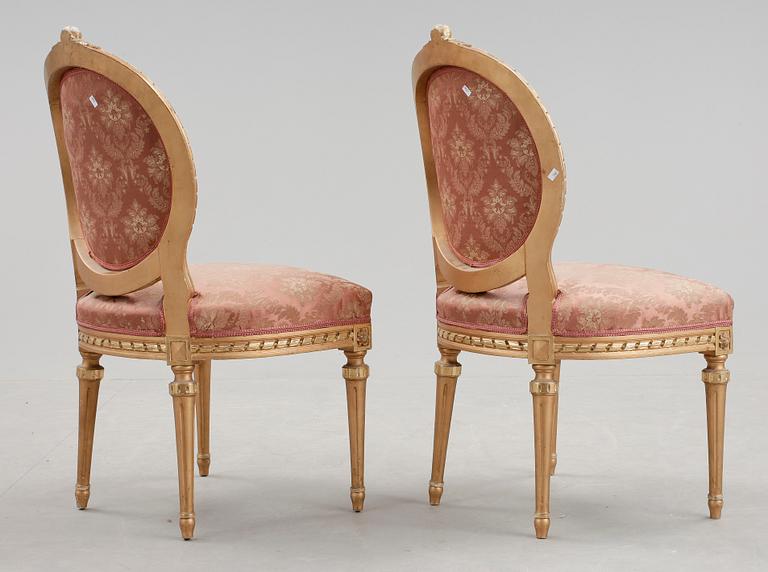 STOLAR, ett par, gustaviansk stil, 1900-tal.