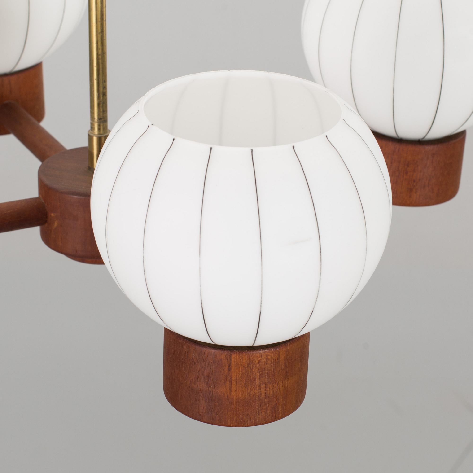 A 1950'S CEILING LIGHT.