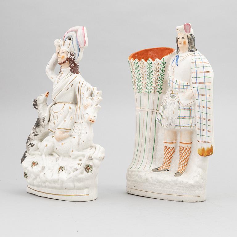 A set of eight English flintware figurines, 20th Century.