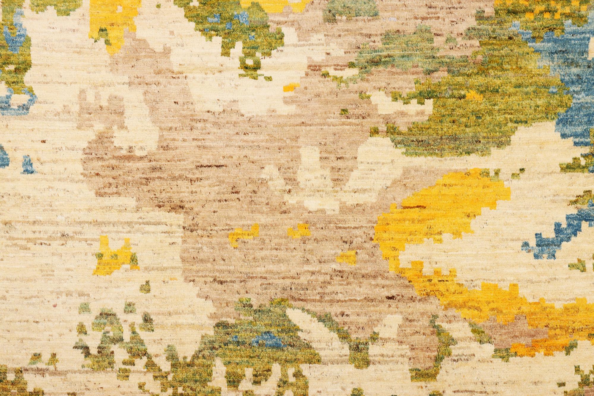 Matta, Ushak design, ca. 295 x 247 cm.