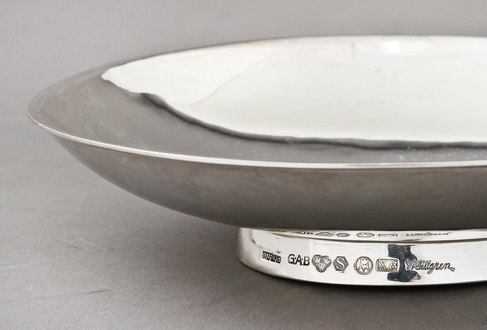 SKÅL, sterlingsilver, Sven Arne Gillgren, GAB, Stockholm, 1948. Vikt 275 g.