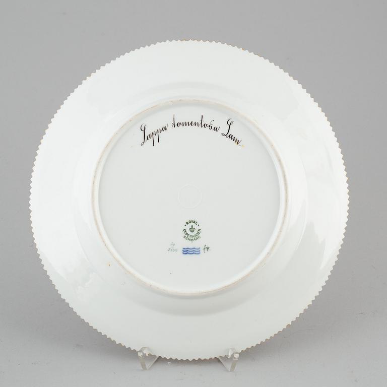 A Royal Copenhagen 'Flora Danica' dish, Denmark, 20th Century.