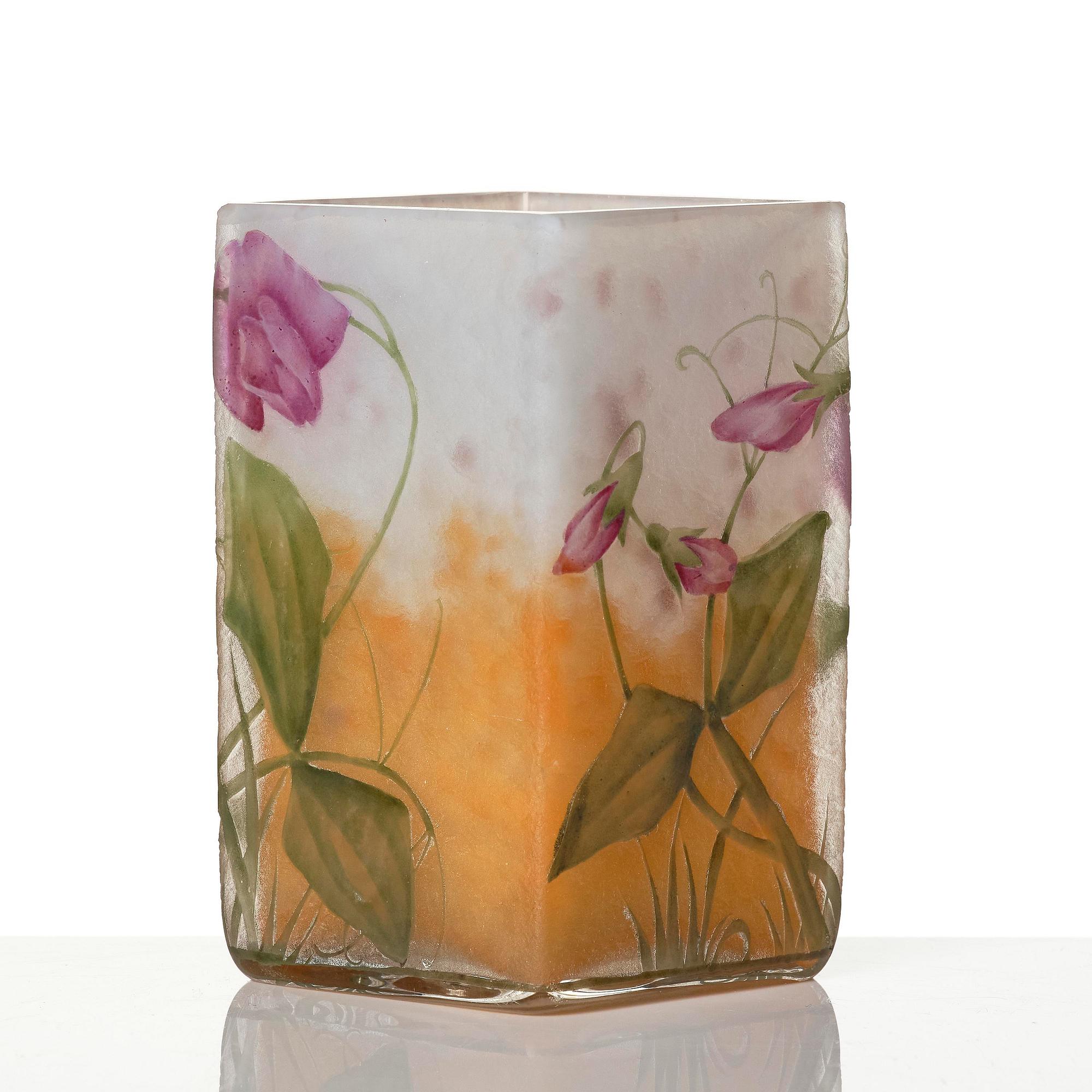 Daum Frères, a set of two Art Nouveau cameo glass vases, Nancy, France.