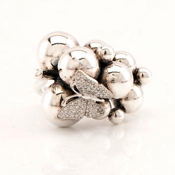 Georg Jensen, ring silver "Moonlight Grapes" med runda briljantslipade diamanter, design Harald Nielsen.