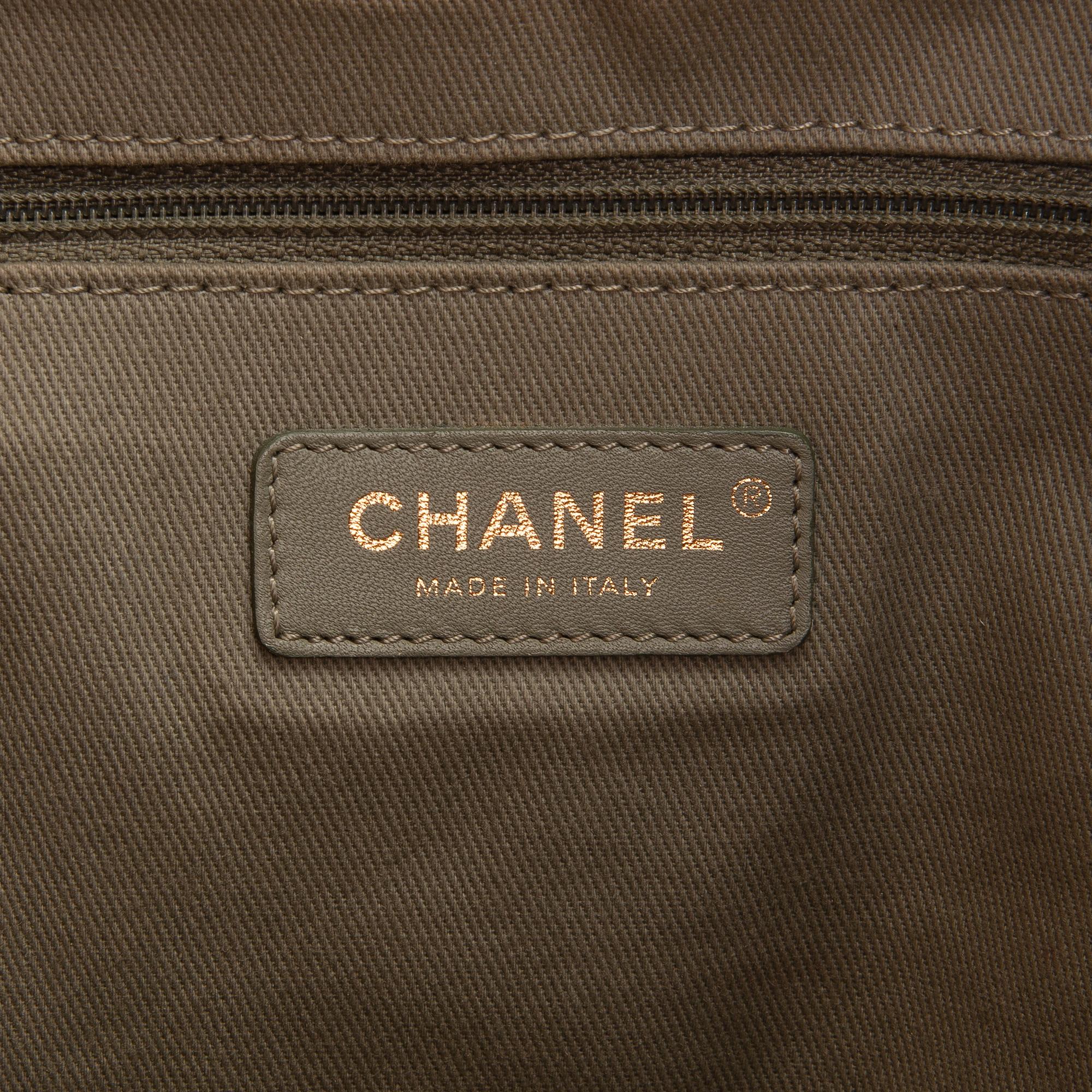 CHANEL, 'Canvas Chevron Patchwork Shopper Tote Bag', 2017.