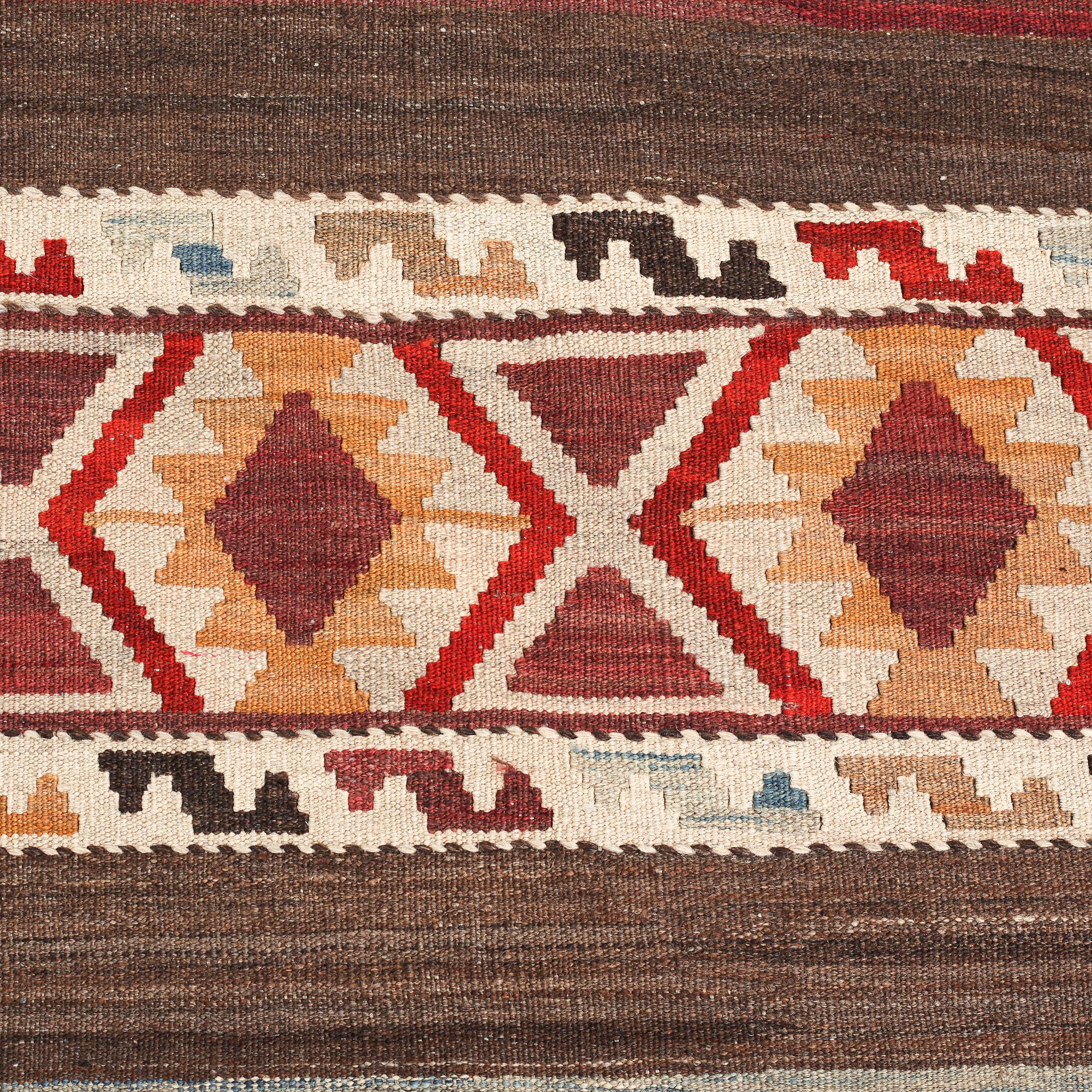 A kelim rug, ca 300 x 208 cm.