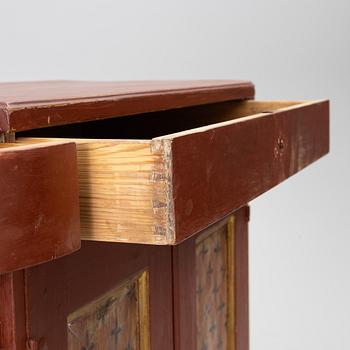 A cabinet, 19th century.