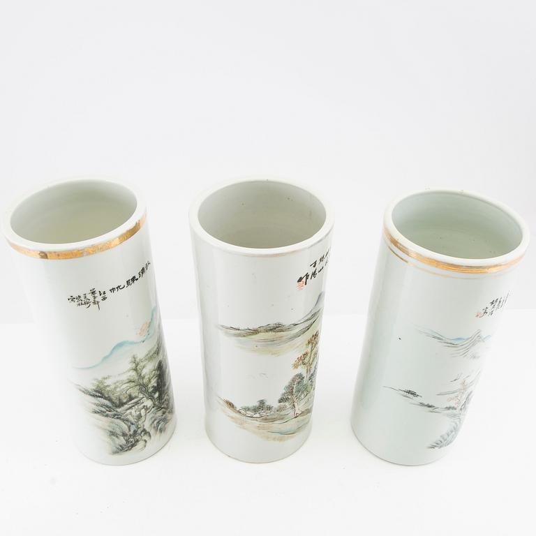 A set of three Chinese vases, 20th century.
