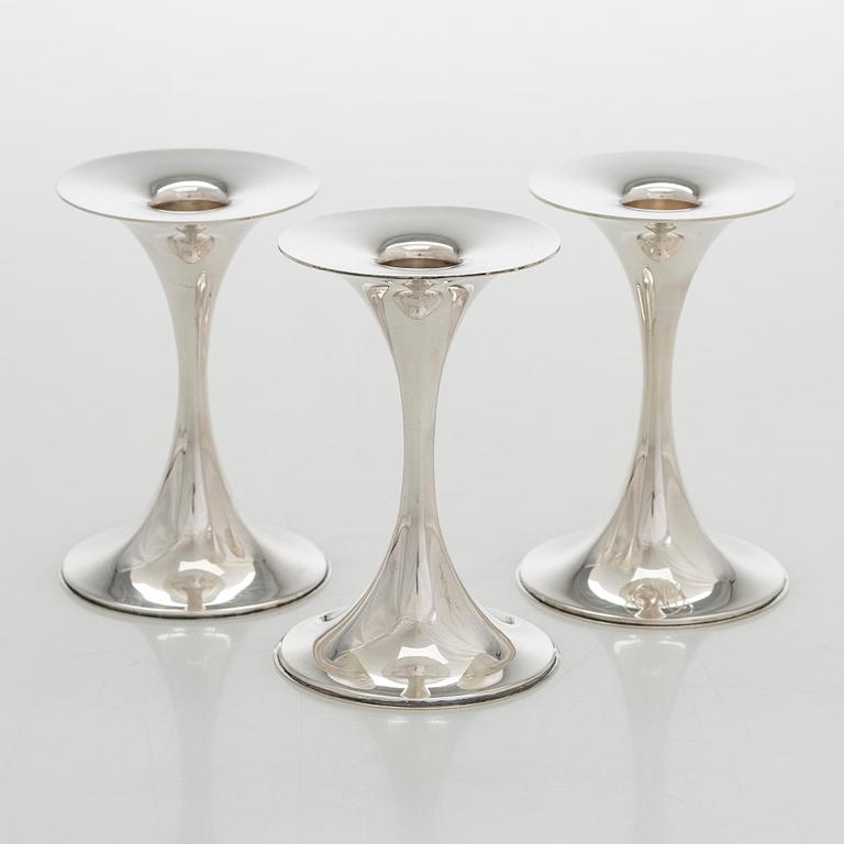 Tapio Wirkkala, kynttilänjalkoja, 3 kpl, "Trumpetti", Kultakeskus Hämeenlinna 1984-1988.