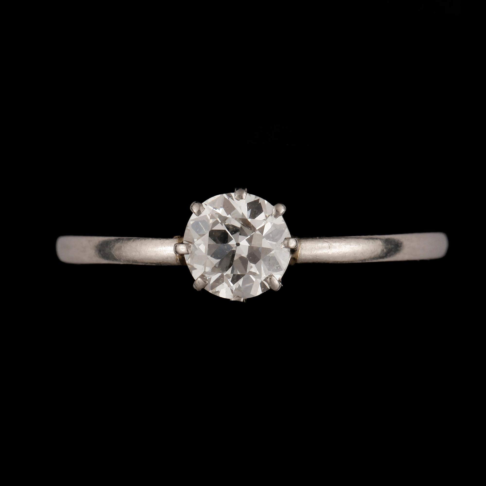 ENSTENSRING, vitguld 18K, diamant ca 0,60 ct. Stockholm 1938. Vikt ca 2 gram.