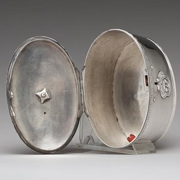A Swedish 19th century silver sugar-casket, mark of Adolf Zethelius, Stockholm 1811.
