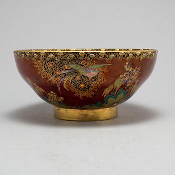 A porcelain bowl by Carlton Ware, England.