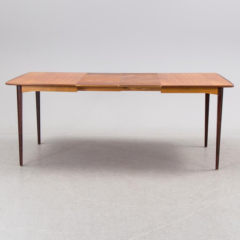 A mid 1900s dining table.