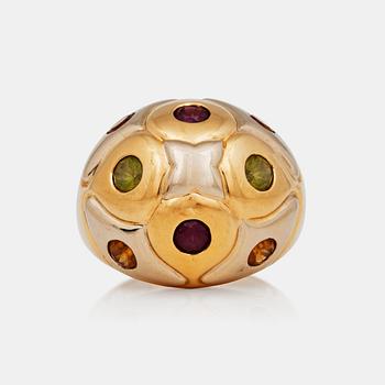 1279. RING, Bulgari, med fasettslipade ametister, citriner, peridoter och turmaliner, Italien.
