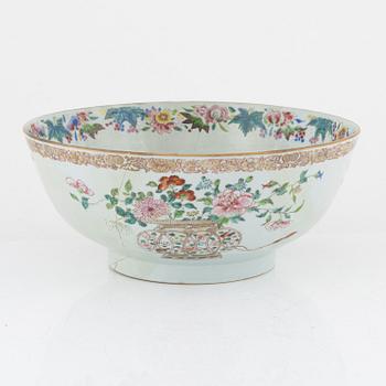 A Chinese famille rose punch bowl, Qing dynasty, Qianlong (1736-95).
