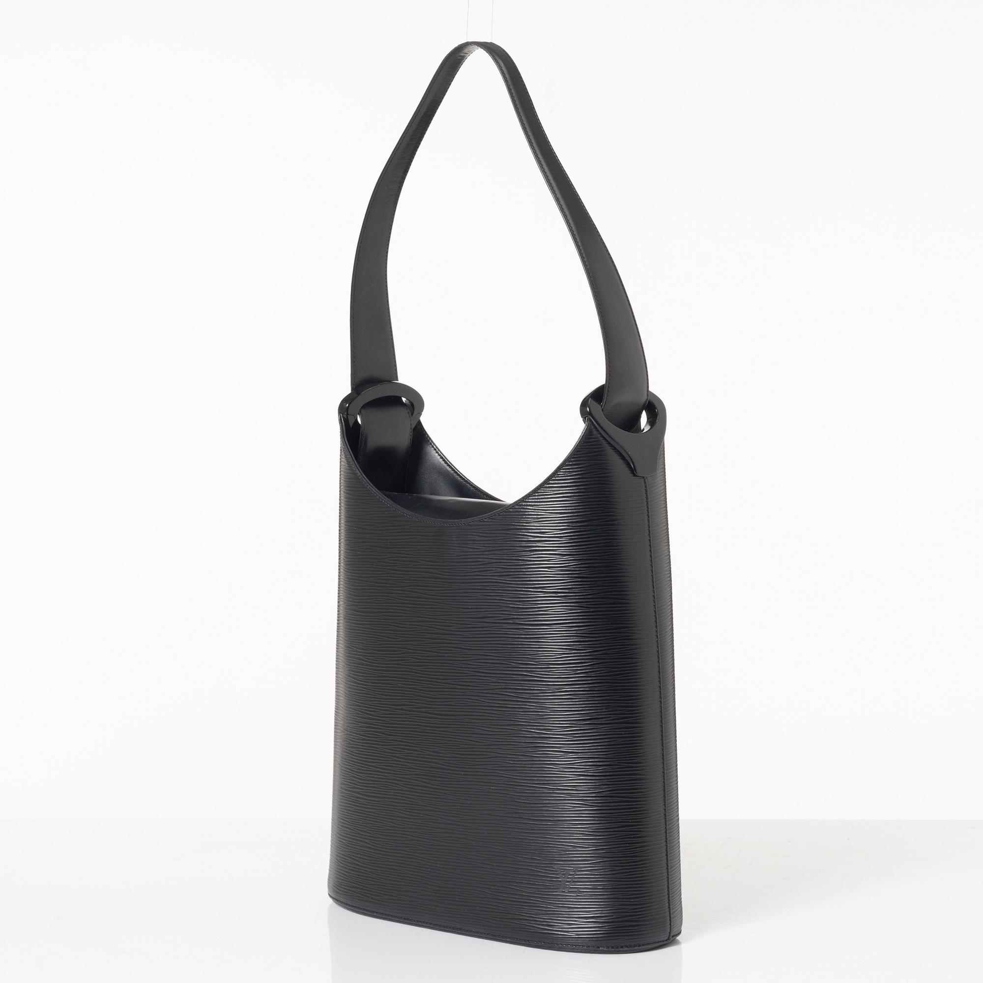 Louis Vuitton, "Epi Sac Verseau", 2001.