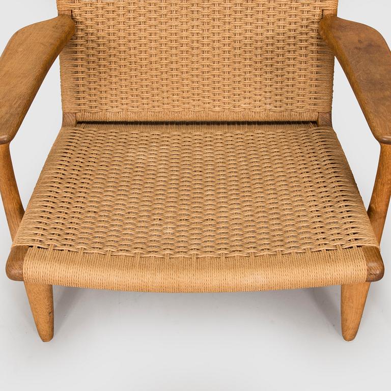 Hans J. Wegner, Armchairs, a pair, "CH25", Carl Hansen & Son, Denmark, 1960s.