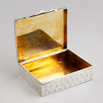 DOSA, silver, svenska importstämplar, 1900-talets första hälft. Vikt ca 232 gram.