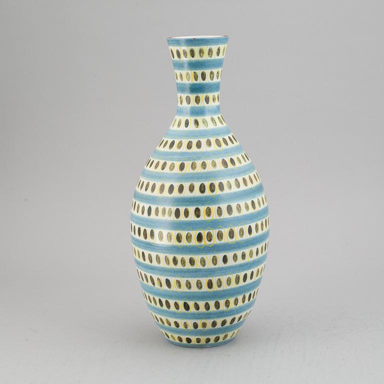 Stig Lindberg, a faiance vase. Gustavsberg.