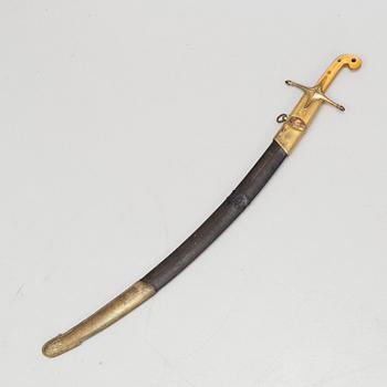 A Turkish Kilij sword, with scabbard, from around the year 1900.