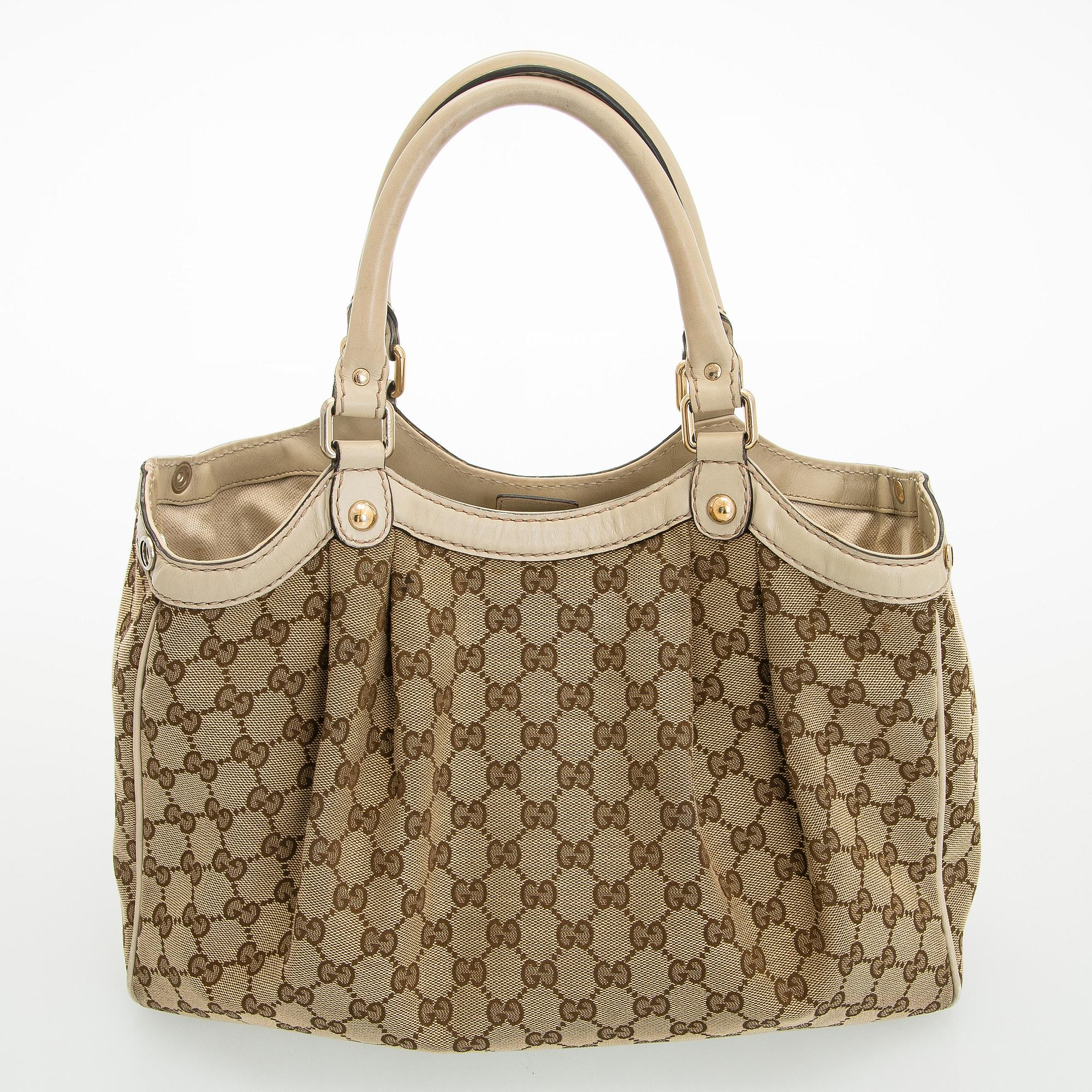 Gucci, a 'Sukey' bag.