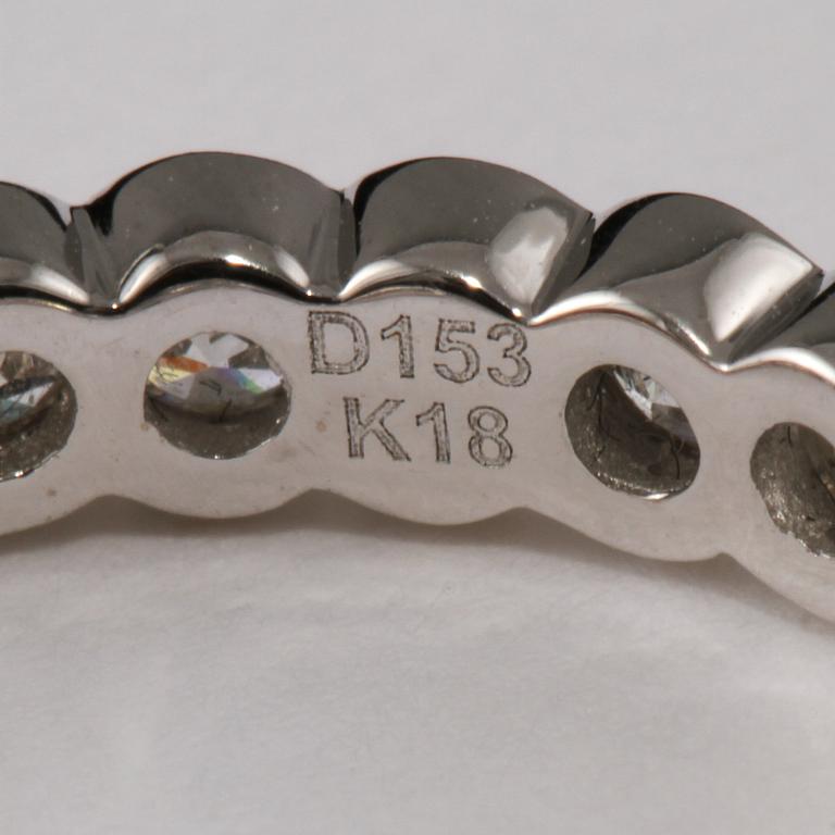 RING, 18k vitguld med briljantslipade diamanter, totalt 1.53 ct. Vikt 3 g.