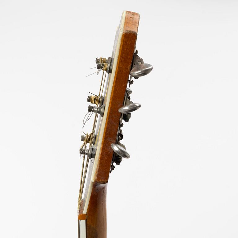 Herman Carlsson Levin, akustisk gitarr, "Modell 22", Sverige, 1945.