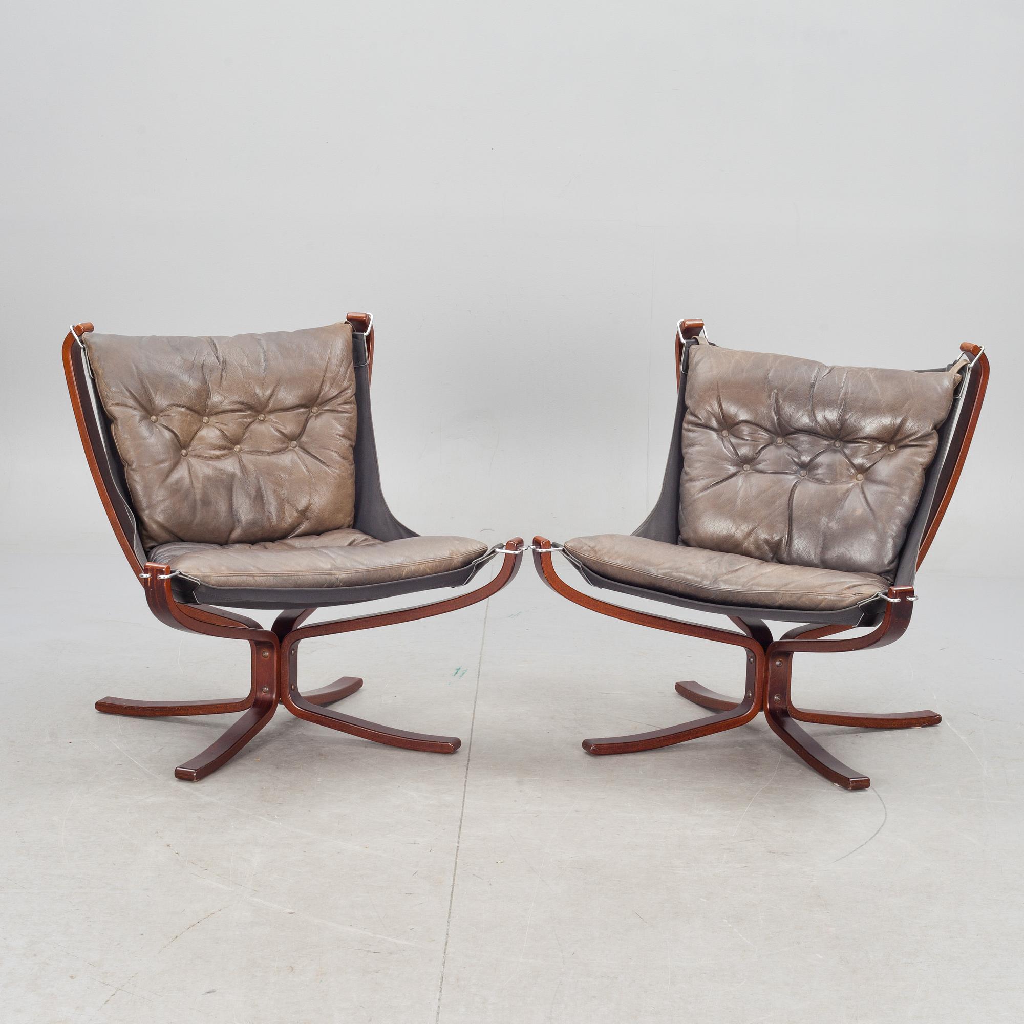 FÅTÖLJER, ett par, "Falcon chair", Sigurd Russel, Vatne möbler, Norge.