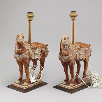 A pair of late 20th century table lamps.