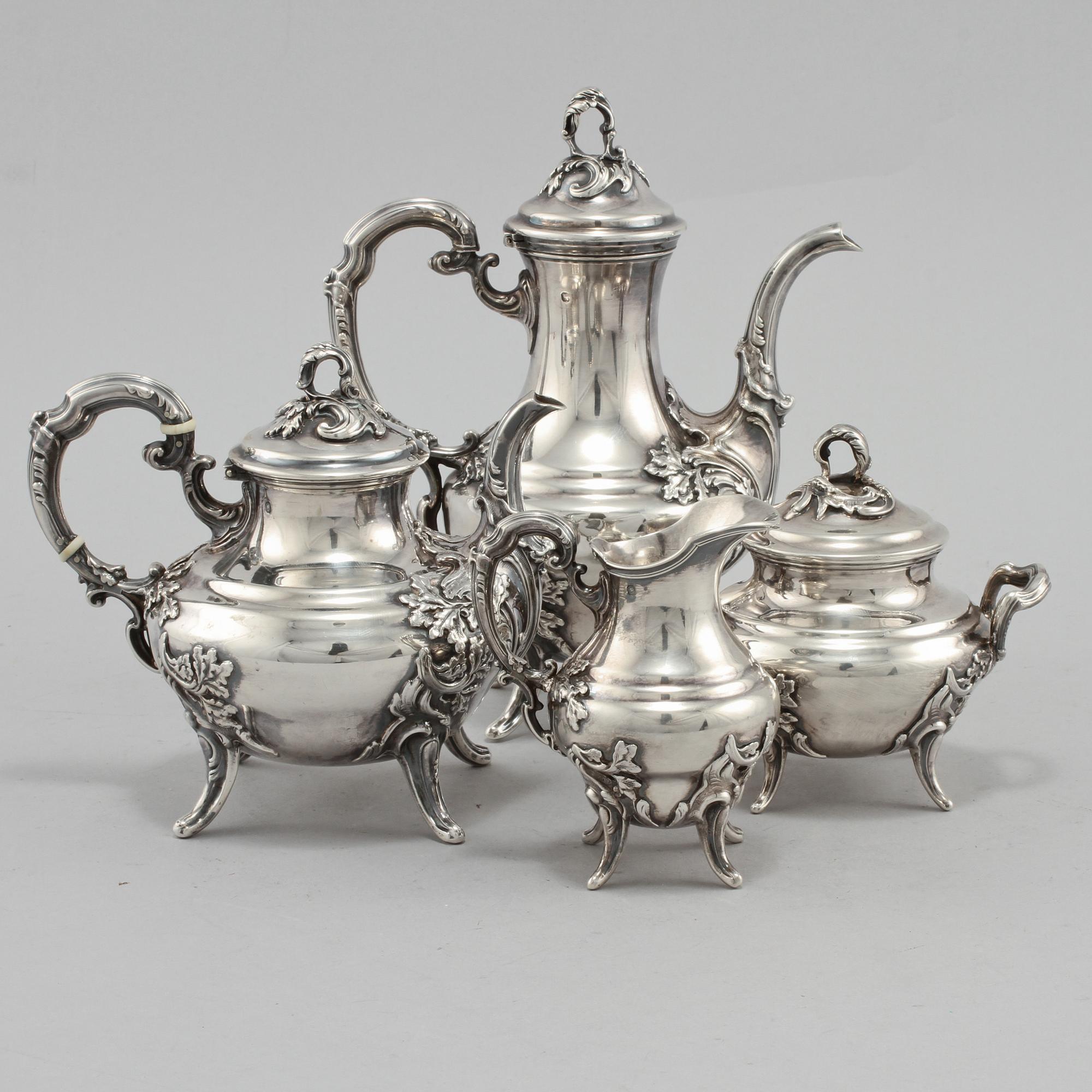 SERVIS, 4 delar, silver, svenska importstämplar, 1900-talets andra hälft. Total vikt ca 780 g.