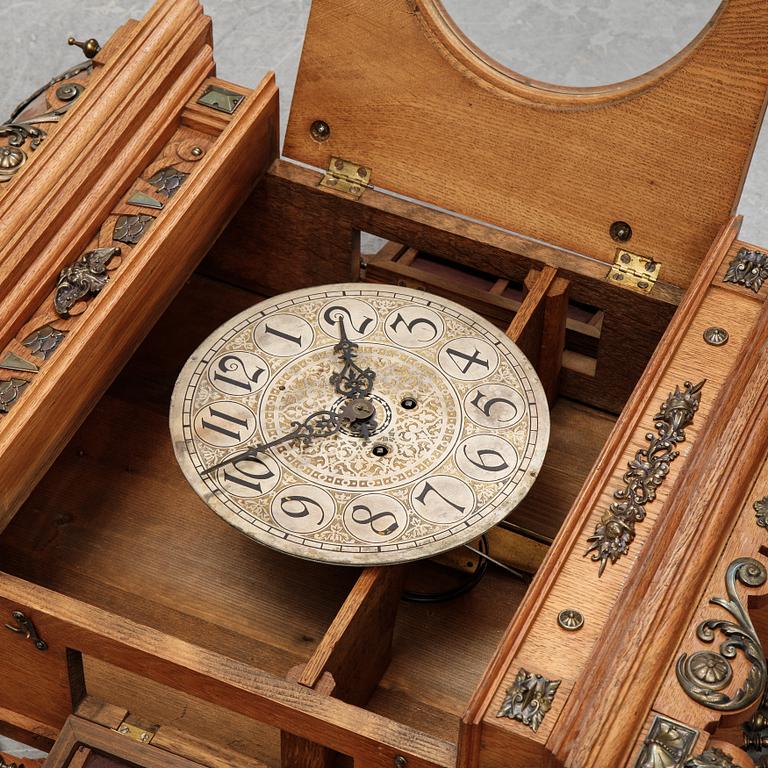 A Neo-Renaissance Lenzkircher wall clock, late 19th Century.