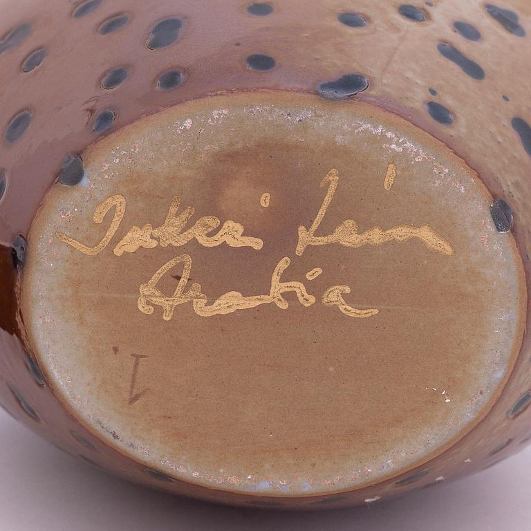 INKERI LEIVO, pullo, signeerattu Inkeri Leivo Arabia.