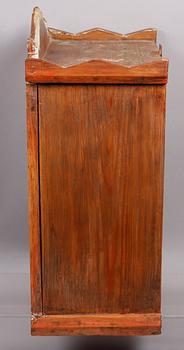 VÄGGSKÅP, allmoge, 1800-talets andra hälft.