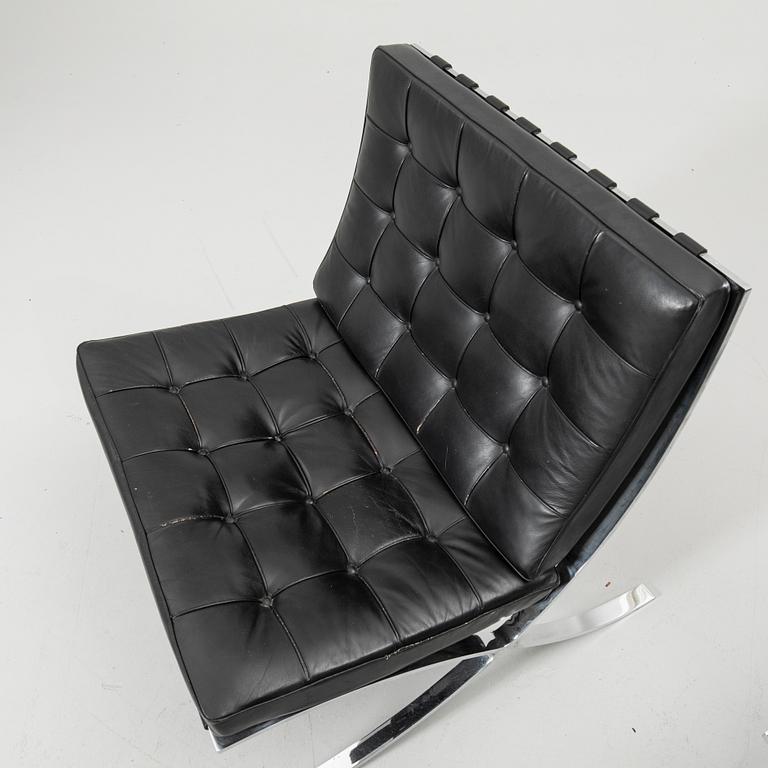 Ludwig Mies van der Rohe, Fåtöljer, ett par, "Barcelona", Knoll.