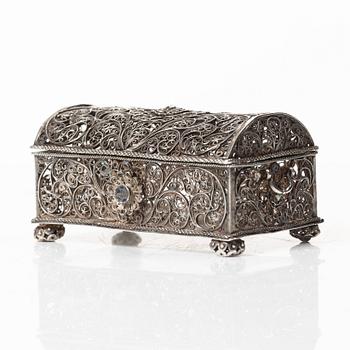 Box, filigree, silver, unmarked, 19th Century.