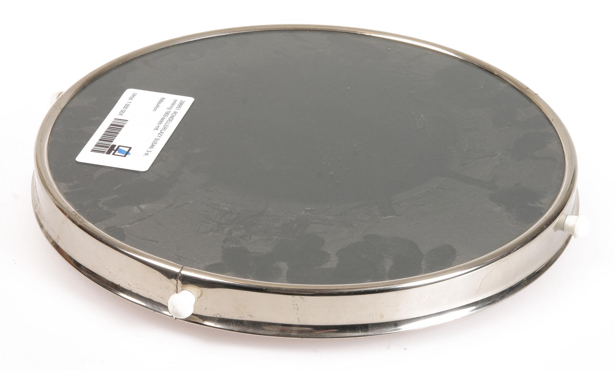 RONDELLER/LAZY SUSAN, 3 st, omkring 1900-talets mitt.