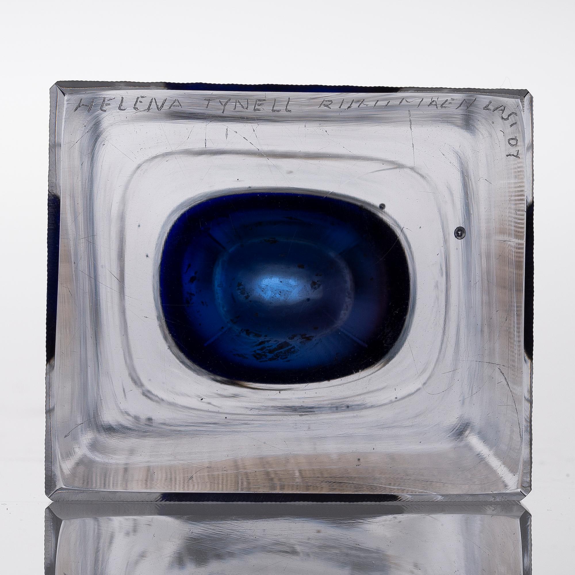 HELENA TYNELL, A VASE. Signed Helena Tynell, Riihimäen Lasi Oy. 1960s.