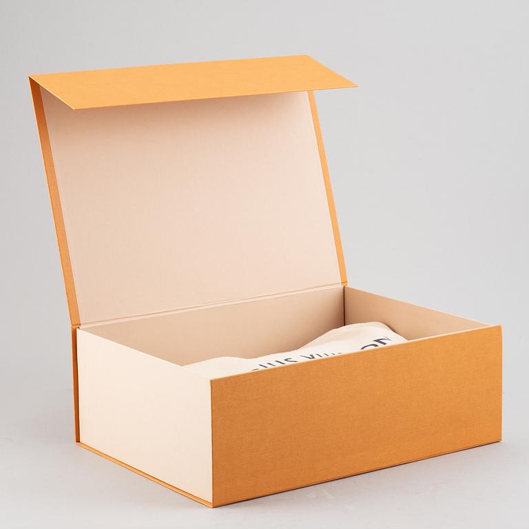 LOUIS VUITTON, "crossbody Wave chain bag".