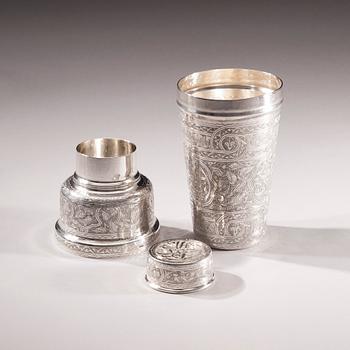 SHAKER, silver, orientalisk, bär finska kontrollstäplar. Tot. vikt ca 438 g.