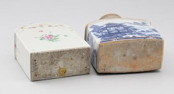 TEDOSOR, 2 st, porslin, Kina, 1700-tal.