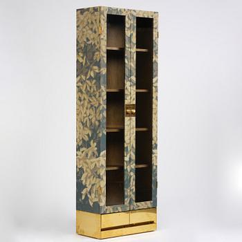 Mats Theselius, a "National Geographic 25th Anniversary Edition" cabinet, ed. 208/220, Källemo, Värnamo, post 2016.
